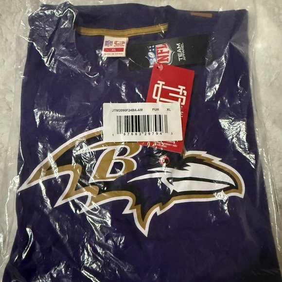 NFL Team Apparel Purple Short Sleeve Tee - Picture 1 of 1